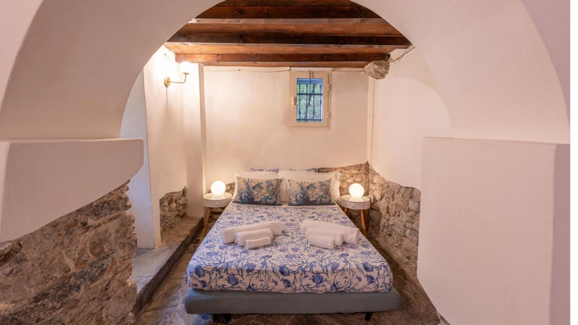 Bed and Breakfast La Casa Delle Pietre Parlanti - Casa In Pietra Ai Piedi Del Parco Delle 5 Terre Biassa Экстерьер фото